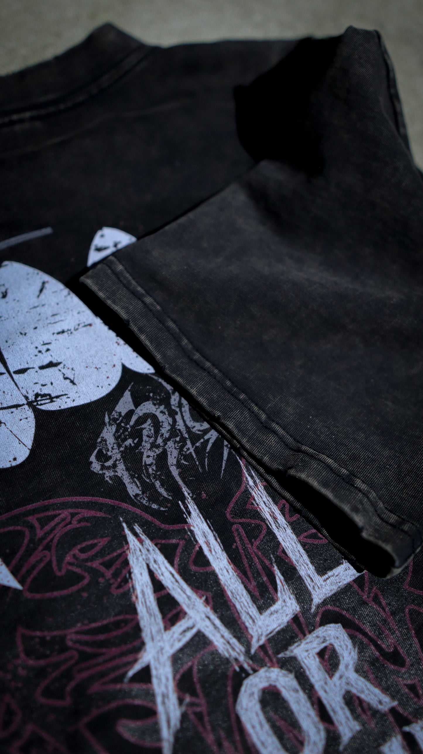 VINTAGE WASH DISTRESSED FRLS AON OVERSIZED TEE